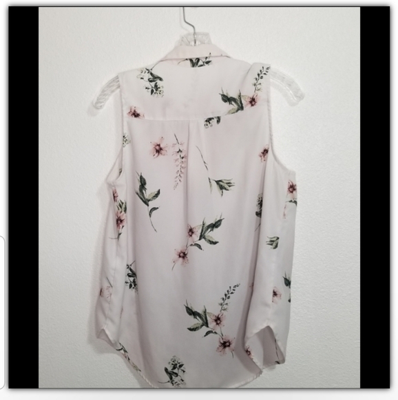 Dynamite floral top size ps - Picture 2 of 3